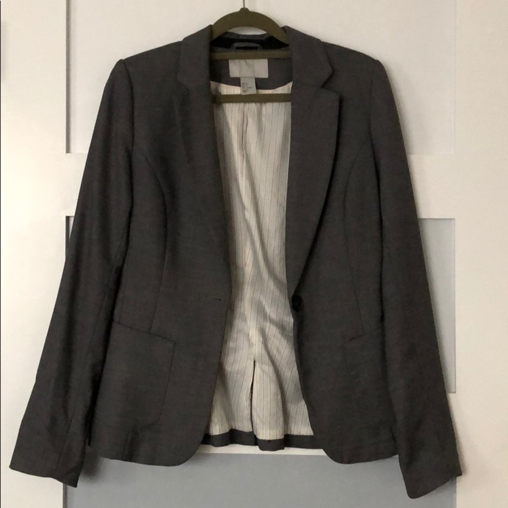 Grey blazer